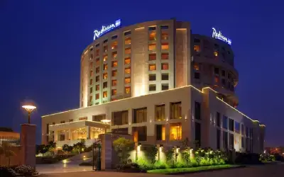 Radisson Blu Hotel Dwarka Escorts